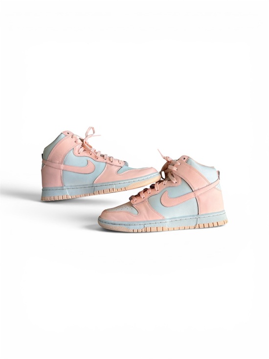 Nike Shoes - Women’s Nike dunk high crimson tint size 9.5